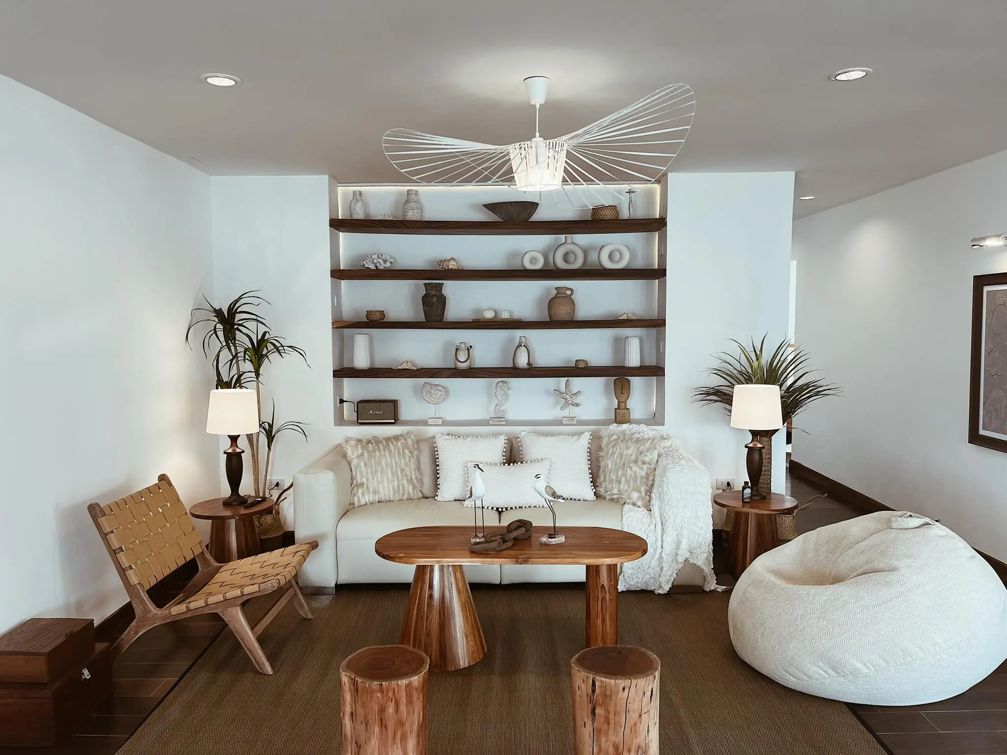 Oceanfront Family Villa 9